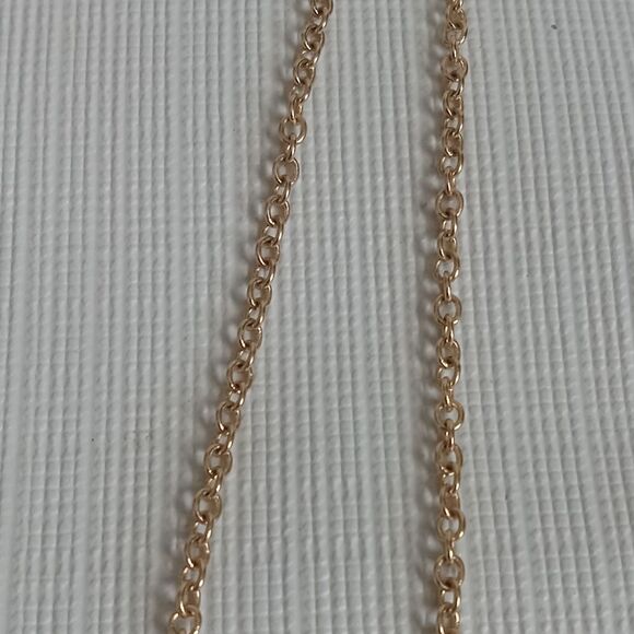 Gold Tone & Green Lightweight Plastic Faux Gemstone Oval Shaped Pendant Necklace - Picture 7 of 9